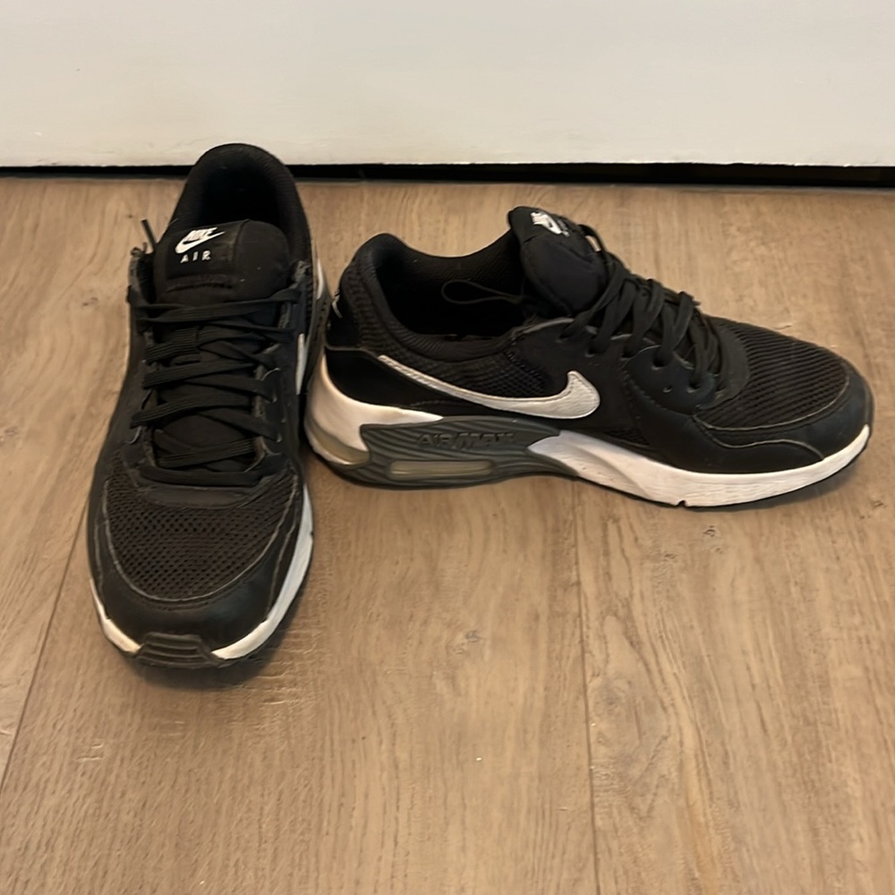 Nike Air Max runners ✔️